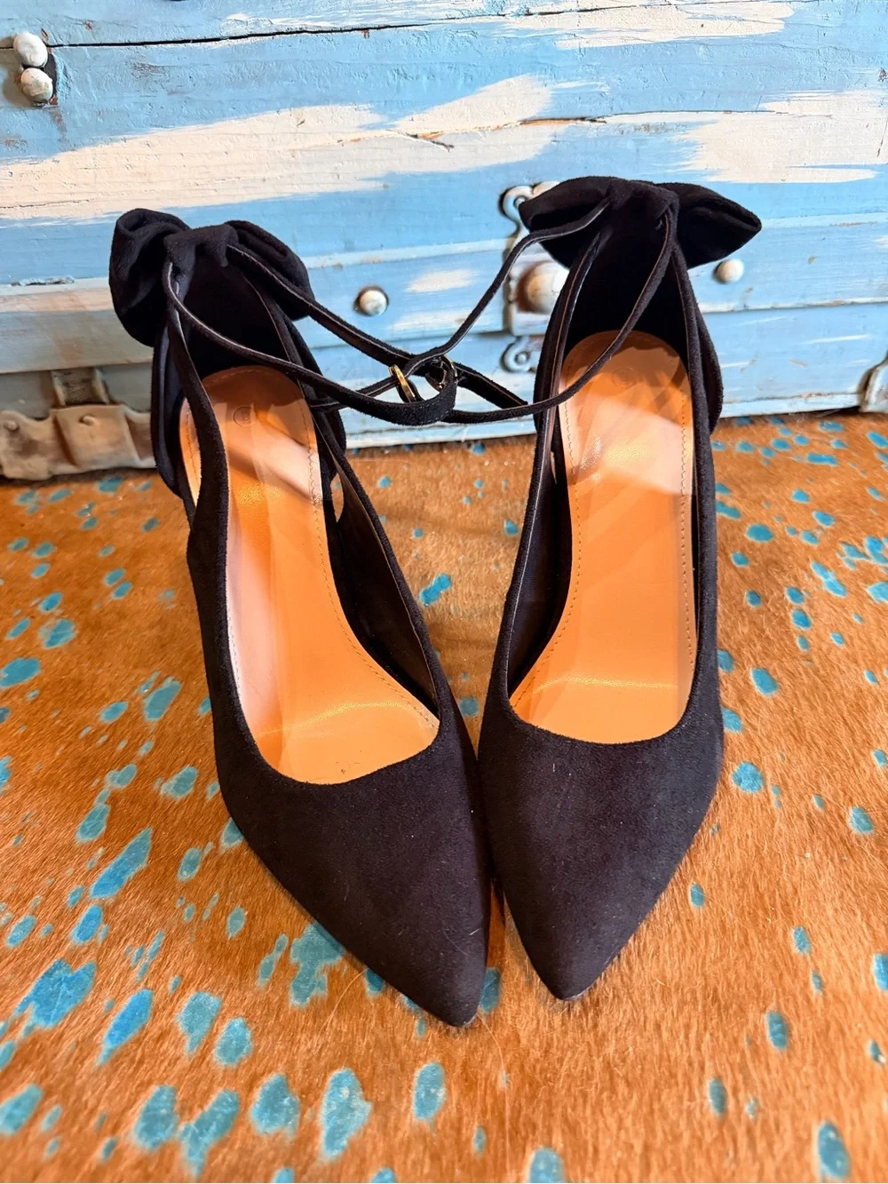Bow back Strappy heels